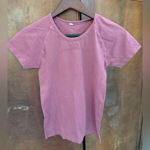 lululemon athletica Mauve Short Sleeve Tee